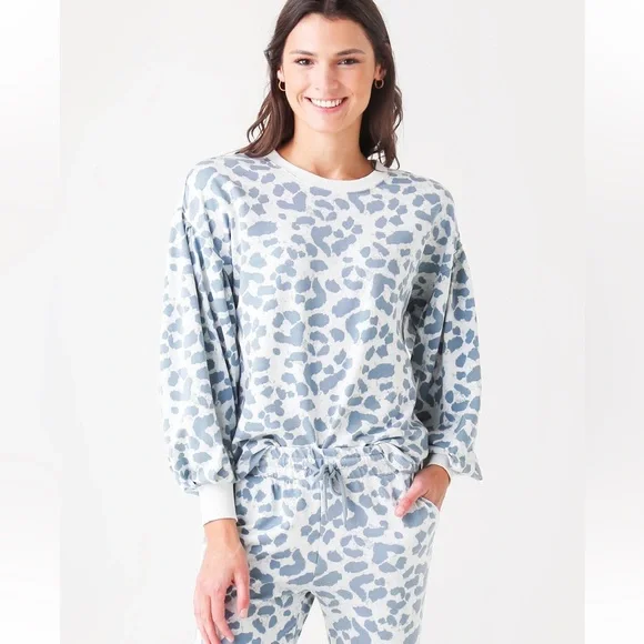 Z Supply Gray and White Lounge Set - Picture 4 of 8